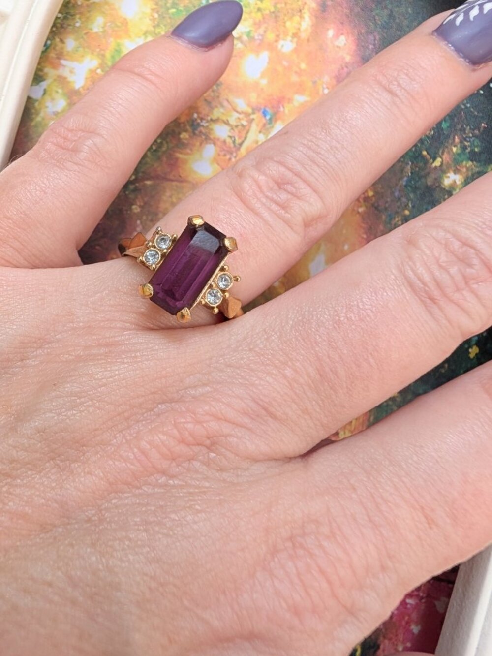Vintage Art Deco Avon Amethyst Purple Glass Gold Tone Ring, Size 6 - Picture 12 of 12